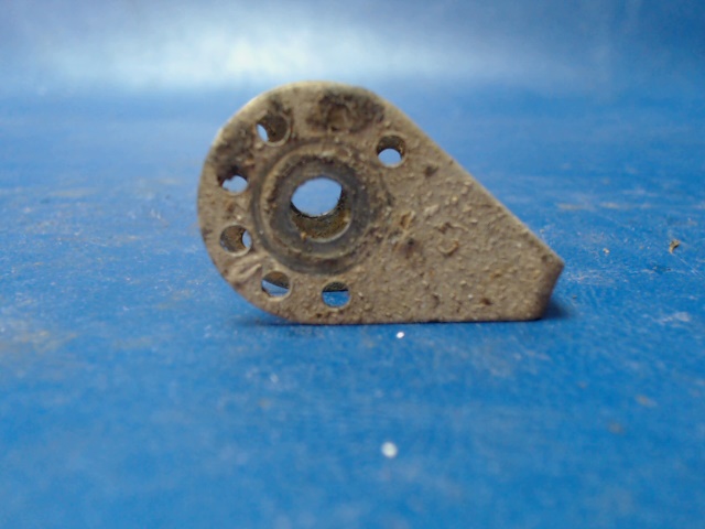 0411421-2 Cessna - Guard - Control Cable Pulley